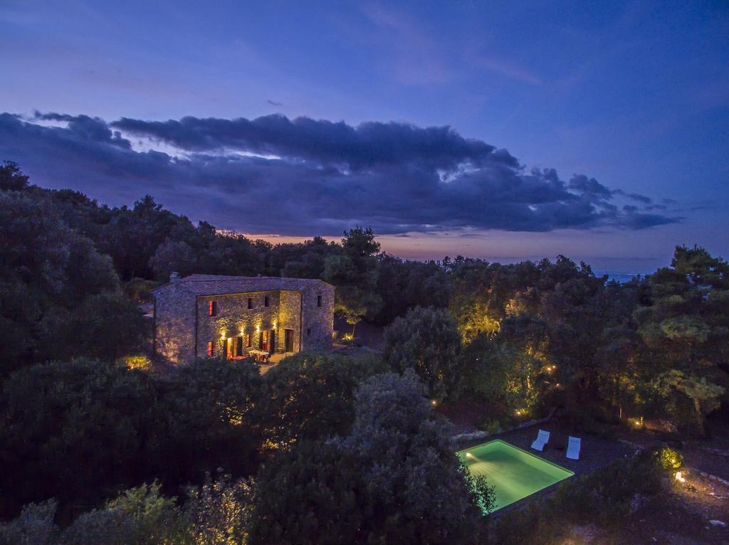 Villa con Vista Mare